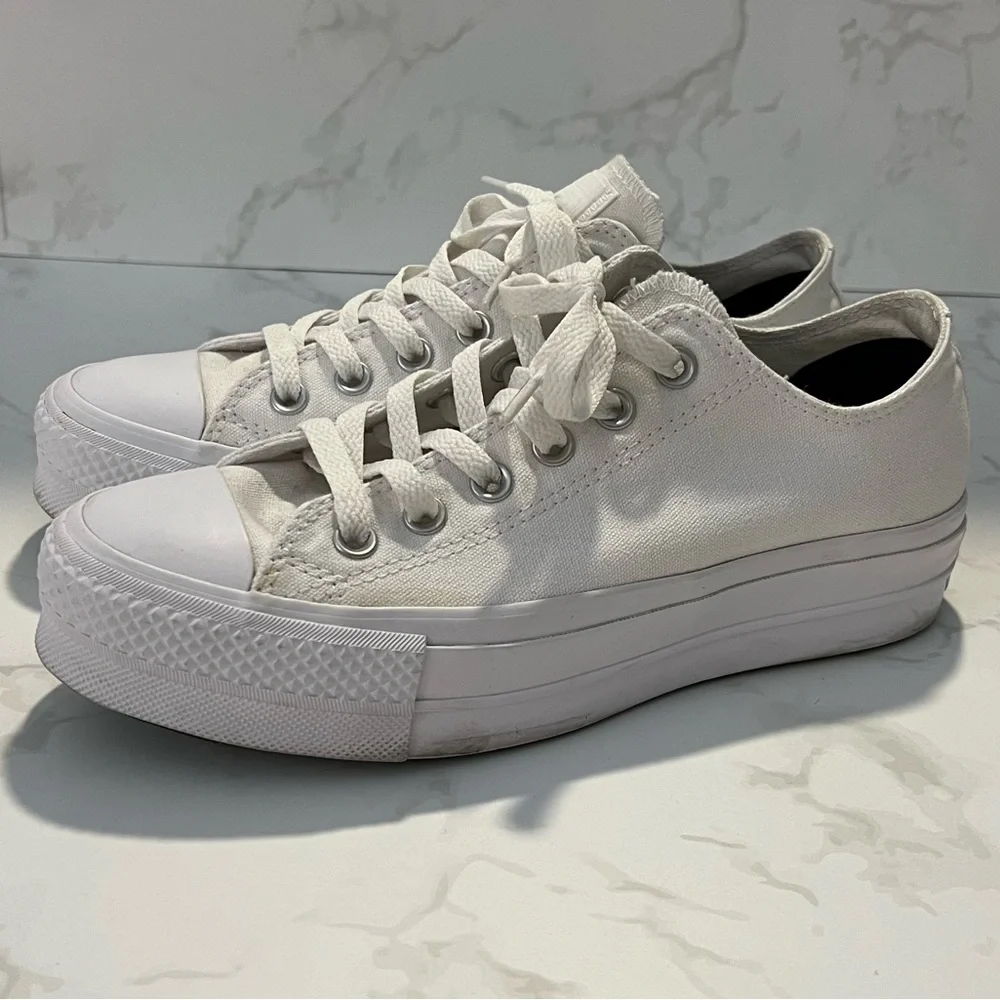 Converse Chuck Taylor All White Platform Shoes - Picture 2 of 14